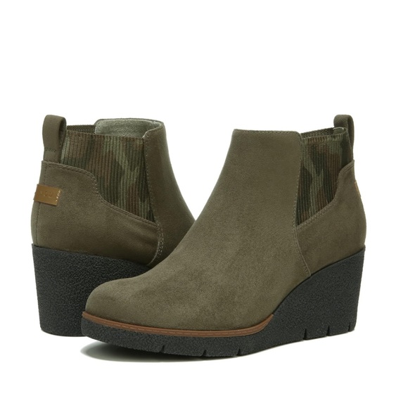 Dr. Scholl's Lean In Wedge Chelsea Boots Olive, Size 11, New in Box - Picture 12 of 12